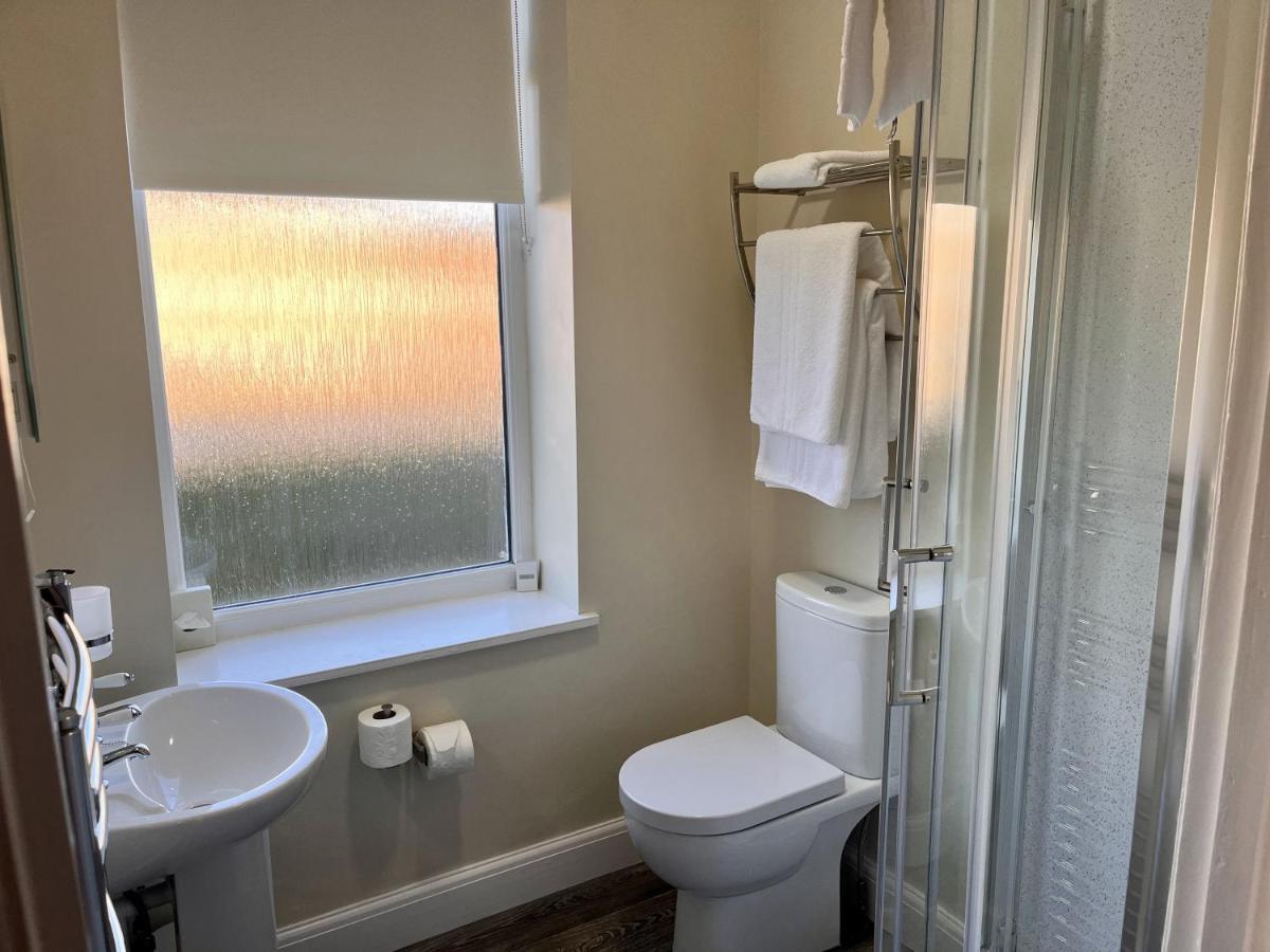 Hk Rooms - Self Catering Rooms لوستوفت المظهر الخارجي الصورة